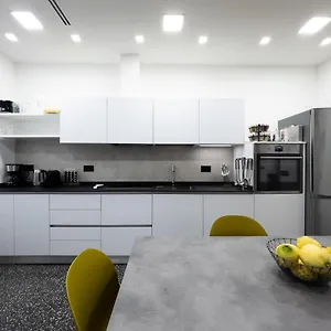 Largodoria - Viagenova, Box Auto Privato Incluso Apartment Albenga
