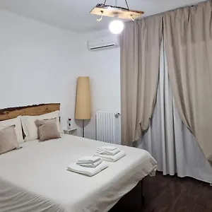 Saint George's House Apartment Bari